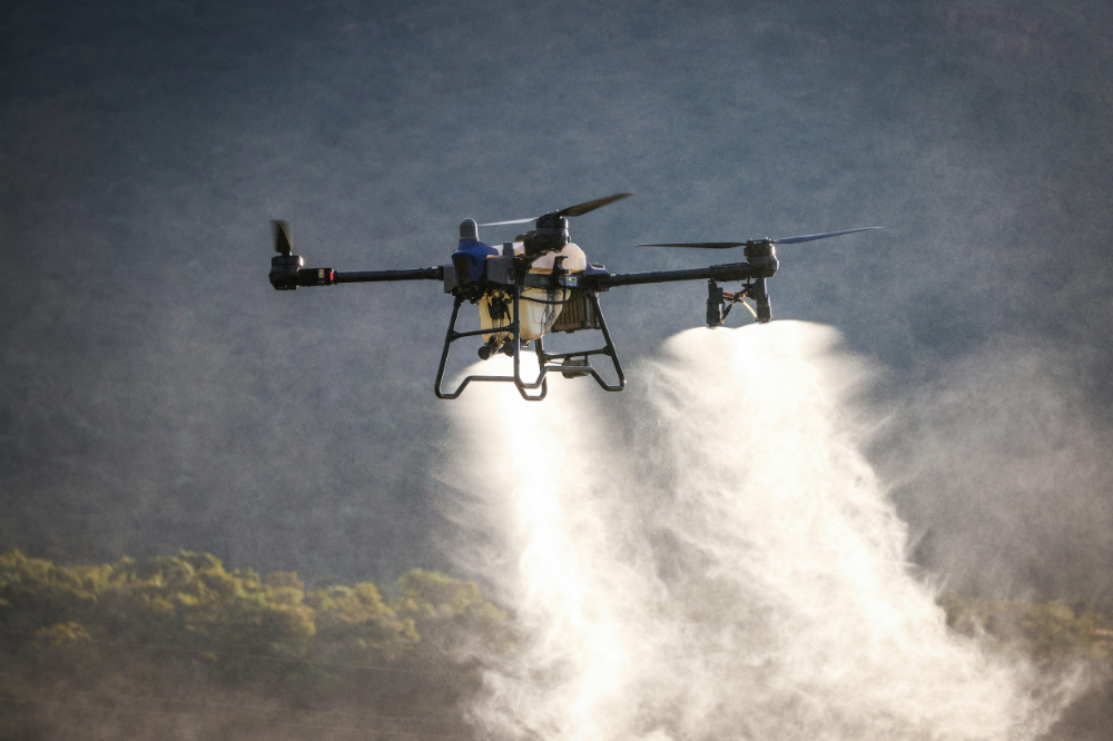 drone power washing
